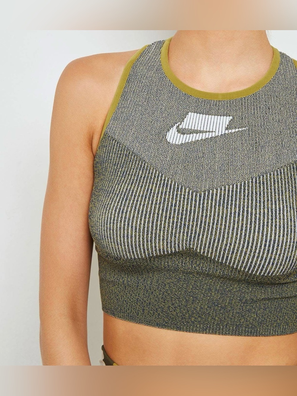 Nike Women's Sports Bra crop top